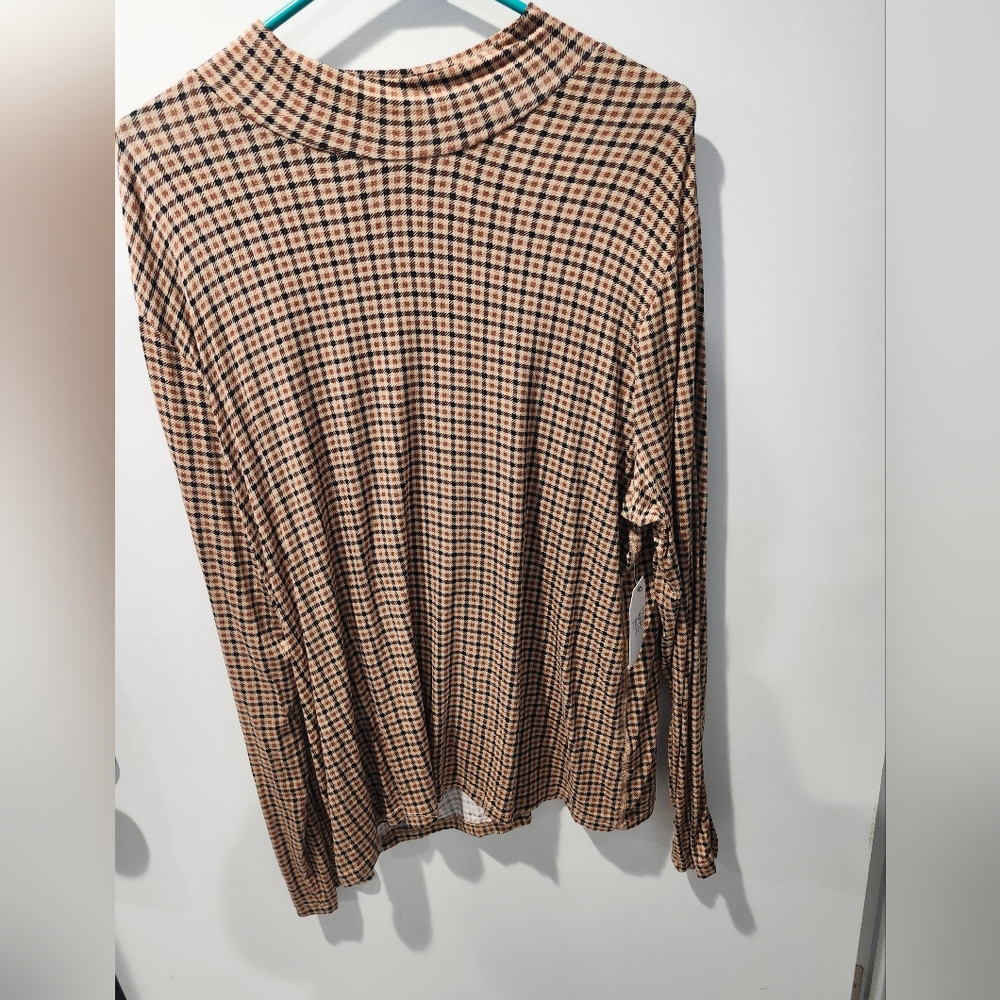 XXL Time and Tru Checkered Turtleneck Sweater - Tan and Black